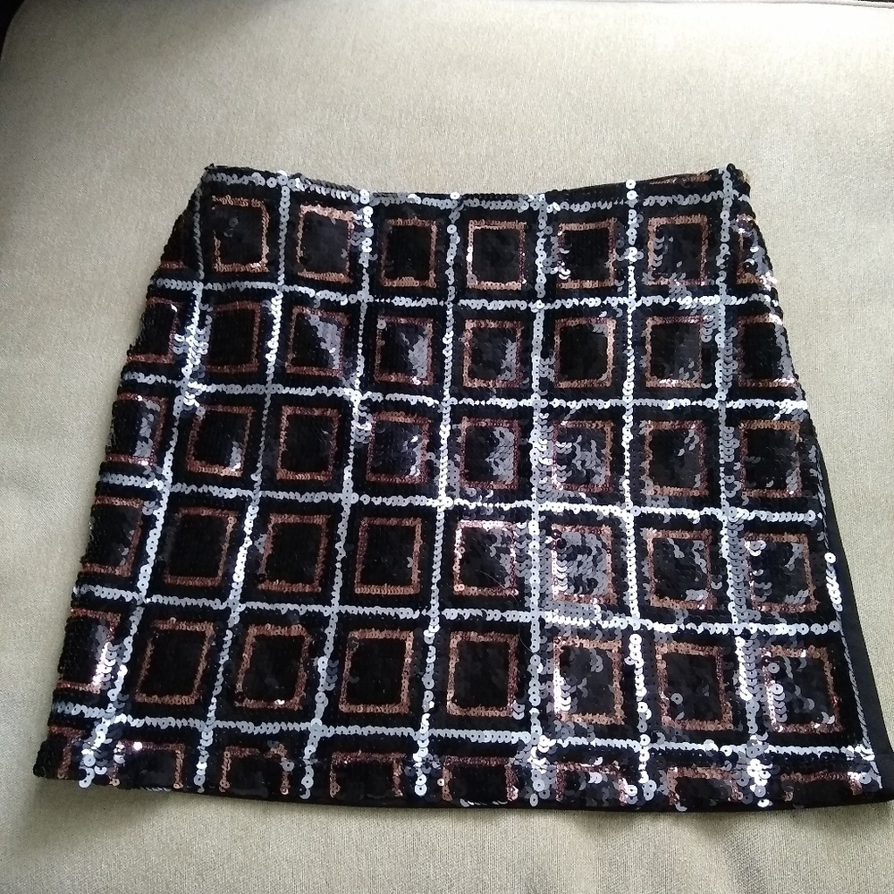 Offers Welcome!! Sequin Mini